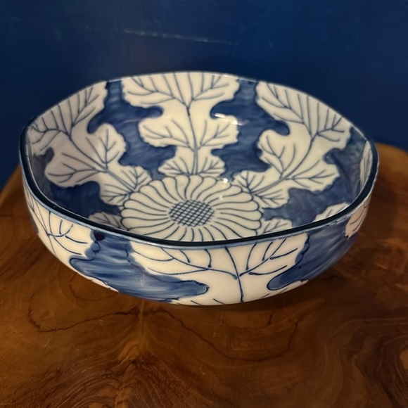 Vintage Otagiri Blue White Radish Leaf Bowl Blue & White Leaf Japanese Serving - Picture 3 of 4